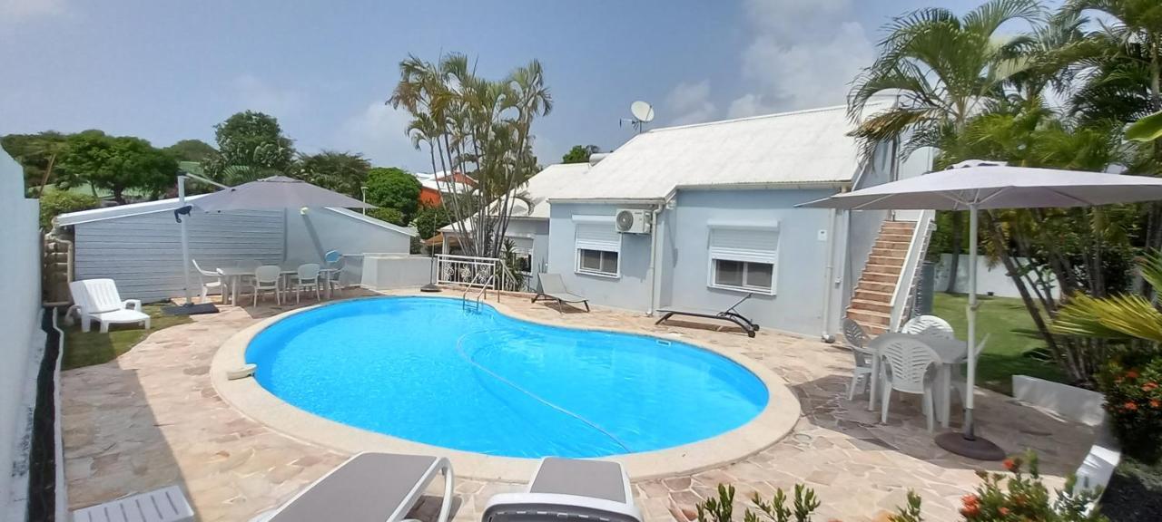 Gite Tout Confort Avec Piscine Le Gosier  Exterior foto